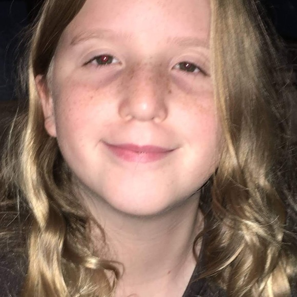 Meet your Posher, Sophia - Picture 1 of 1